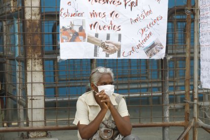 Este es el ambiente que se vivió en los exteriores de la 'Peni' un día después de la última masacre.