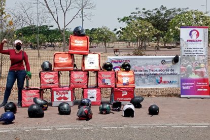Los repartidores no tienen horarios fijos de ‘camello’, pero deben cumplir horas al día.