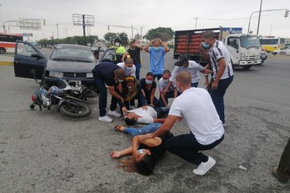 En el simulacro de accidente se puso en escena imágenes que se observan casi a diario en muchas vías de la ciudad.