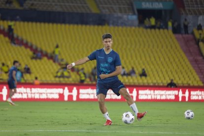 Jeremy Sarmiento cumple con su segunda convocatoria en la selección de Ecuador.