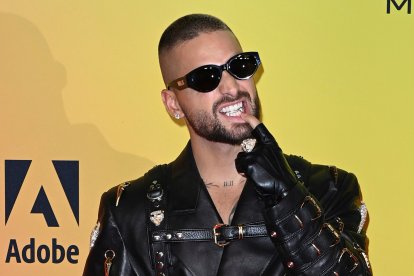Maluma fue galardonado con el premio de mejor artista latino.