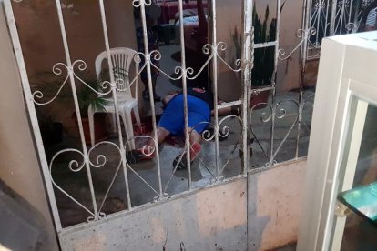 El cuerpo de Bermeo quedó bocabajo, en la entrada de la vivienda.