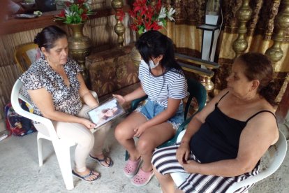 Los deudos piden a las autoridades que el sospechoso sea puesto en la lista de los más buscados.