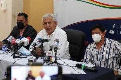 El alcalde de El Guabo causó sonrisas y comentarios en redes por su error.