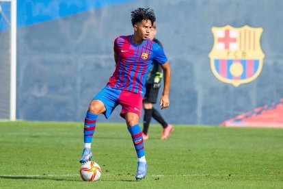 Diego Almeida del FC Barcelona a la Tri.