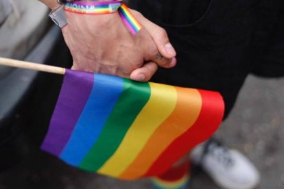 Los grupos GLBTI rechazan la agresión homófoba sufrida en España por un joven colombiano.