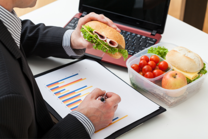 Un lunch saludable en el trabajo.