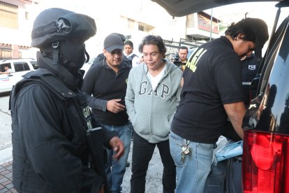 El tío del exvicepresidente Jorge Glas, deberá presentarse periódicamente, colocarse el grillete y recibir tratamiento psicológico.