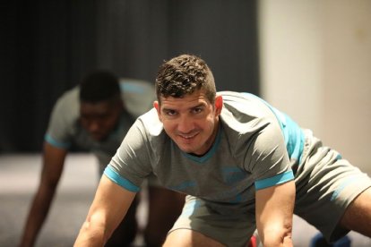 Jorge Pinos debutó en el 2021 en la selección mayor.