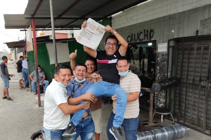 Sus panas de Colón y Babahoyo festejaron con él.