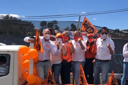 Alejandro Jaramillo hasta se cayó de la camioneta durante su candidatura.