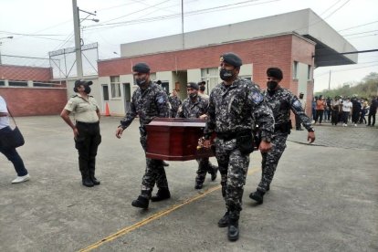 El agente fue trasladado a su ciudad natal, en la parte alta de la provincia de El Oro.
