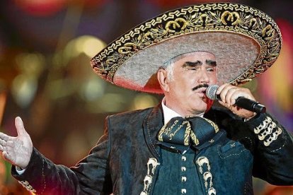 Vicente Fernández, falleció el último gran cantante de rancheras de México.