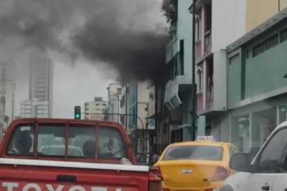 El incendio generó tráfico en la zona afectada