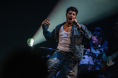 Sebastián Yatra anuncia para el 28 de enero nuevo disco, "Dharma"