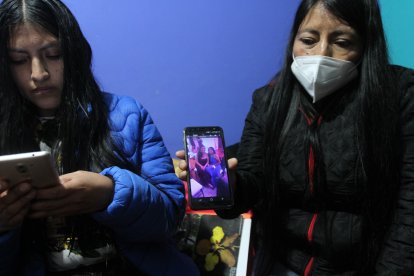 La madre de Angie Reisancho muestra una de sus últimas fotos en vida.