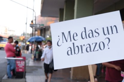 Cuatro pedidos, decenas de reacciones.