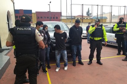 Uno de los detenidos tiene antecedentes penales.