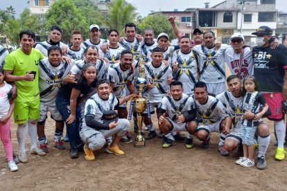 San Antonio obtuvo por segundo año el título en la Liga barrial Jardines del Salado.