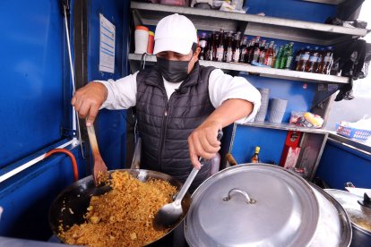 Los comensales llegan de todos lados a disfrutar sus delicias.