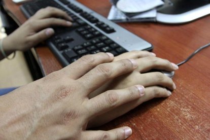 Alumnas universitarias de Marruecos denuncian ser víctimas de chantajes sexuales por parte de sus maestros.