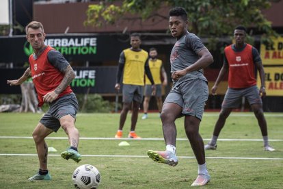 El elenco de Barcelona se alista para su debut en la Copa Libertadores, el próximo 8 de febrero.