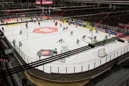 El emocionante deporte del hokey deja una víctima en Conecticut,