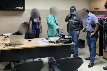 Uno de los allanamientos que se han hecho al hospital del Guasmo Sur.