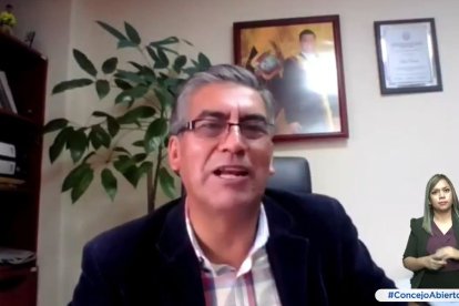 Durante la sesión de Concejo.