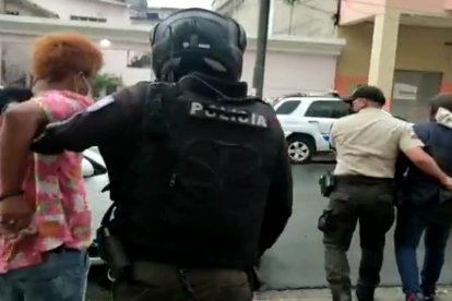 Uno de los capturados es de nacionalidad colombiana. En poder de uno de los atrapados había una pistola.