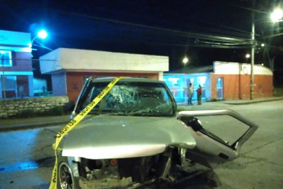 CUENCA ESTADO EN QUE QUEDÓ UNO DE LOS VEHÍCULOS INVOLUCRADOS