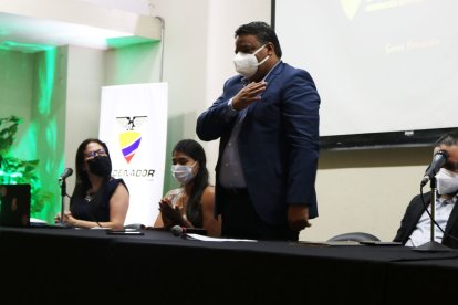 El Ab. José Arévalo, cuando era posesionado para su nuevo periodo como presidente de FEDENADOR.