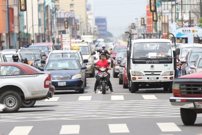 El COE Cantonal acoge el sistema de semaforización implementado por su par nacional.