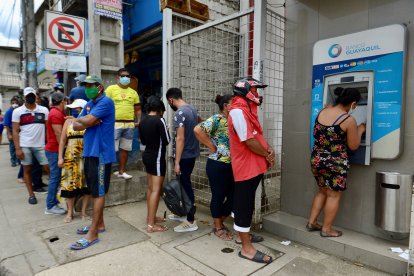 El dispositivo expulsa una tinta especial que mancha de manera permanente los billetes, con lo que el dinero pierde su valor.