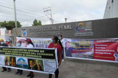 Familiares y amigos del policía, desde el inicio del hecho hasta ahora, luchan por demostrar su presunta inocencia.