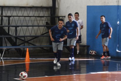 El elenco ecuatoriano se alista para la Copa América de fútbol sala de Paraguay.