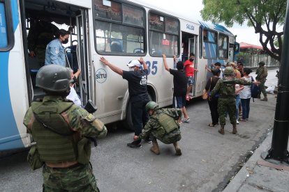 Operativo militar en el sector de La Playita, en el Guasmo, sur de Guayaquil.