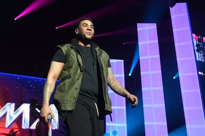 Don Omar es un cantante, rapero, compositor, piloto de automóviles, productor musical y actor puertorriqueño.​