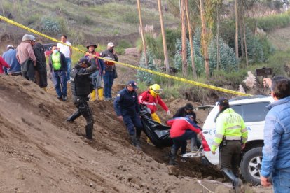 Así fueron las tareas de rescate del cuerpo del dirigente fallecido.