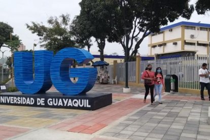 Desde el 7 de febrero empiezan las clases presenciales en la Universidad de Guayaquil.