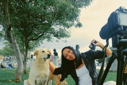 La joven fue ahorcada con una soga.