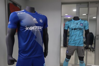El tercer uniforme de Emelec será presentado en Julio próximo.