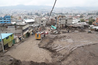 La limpieza mostró la dura realidad que dejó la desgracia en la zona cero.