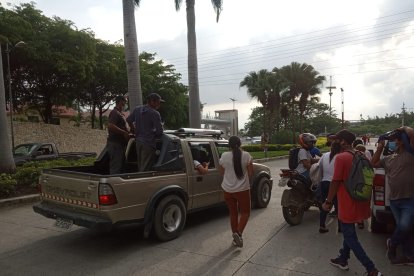 Conmoción y sorpresa causó la muerte de dos trabajadores en una urbanización del km 6.5 de la vía a Samborondón.
