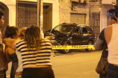 En este vehículo viajaba Anthony Suárez Mariño cuando fue asesinado a tiros.