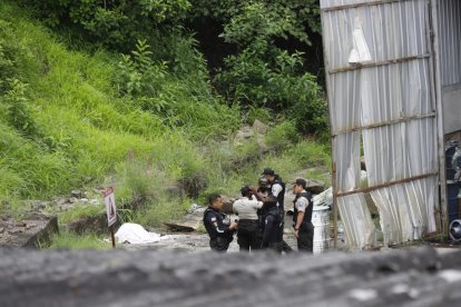 Desde este punto se habría lanzado la joven.