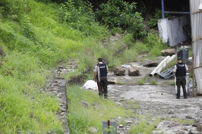 El martes, una joven se habría lanzado desde el mirador de Bellavista. Su cadáver fue hallado en el patio de una empresa aledaña.