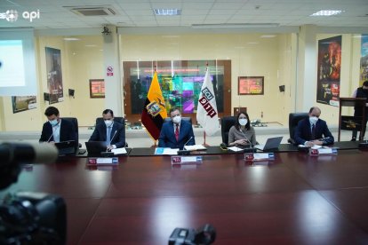 El COE Nacional se reunió este jueves y resolvió flexibilizar las medidas contra la covid-19.