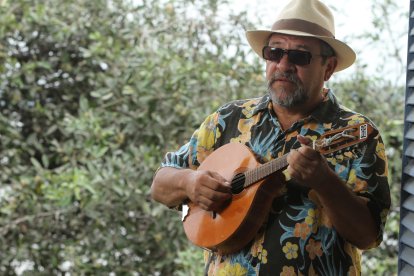 Héctor Napolitano presentará su nueva canción 'Las huecas de Guayaquil, en marzo, en el Mercado del Río.