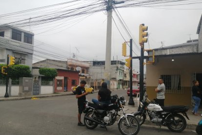 Una menor de edad resultó herida de bala.